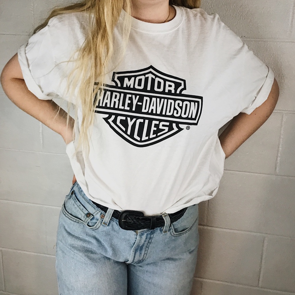 white cropped harley tee